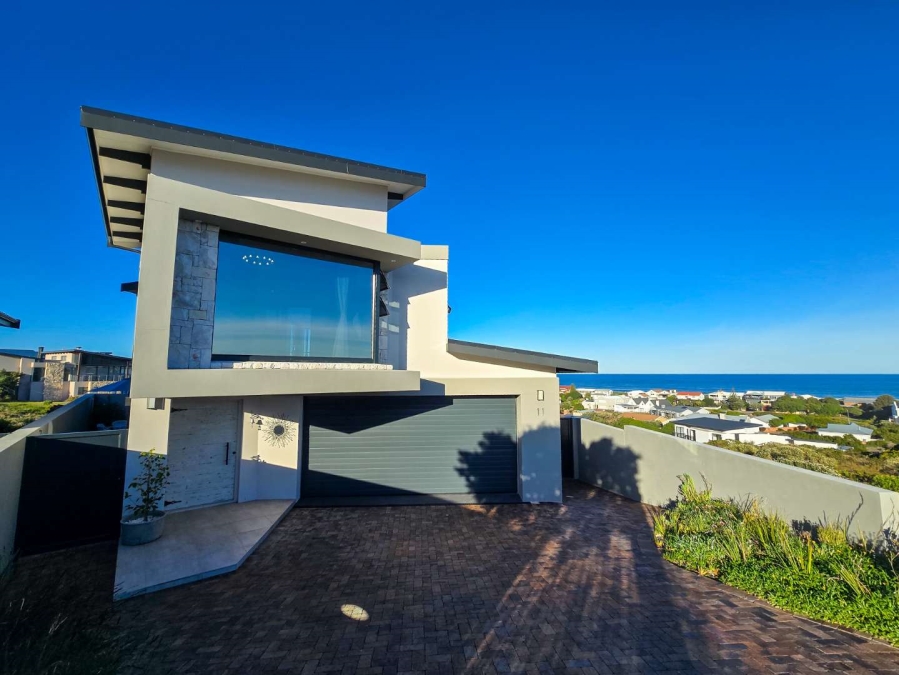 2 Bedroom Property for Sale in Stilbaai Oos Western Cape